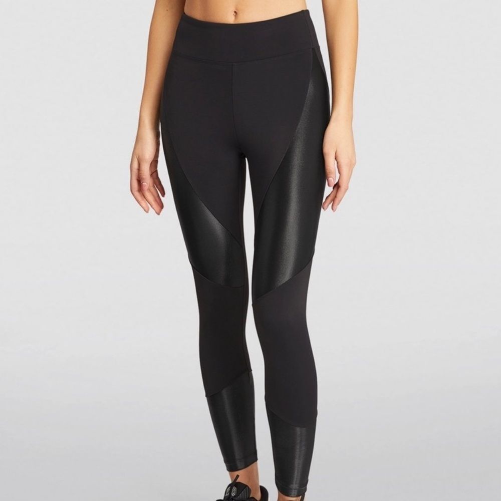 NWOT Koral High-Rise Forge Blackout Leggings in Black Size S
